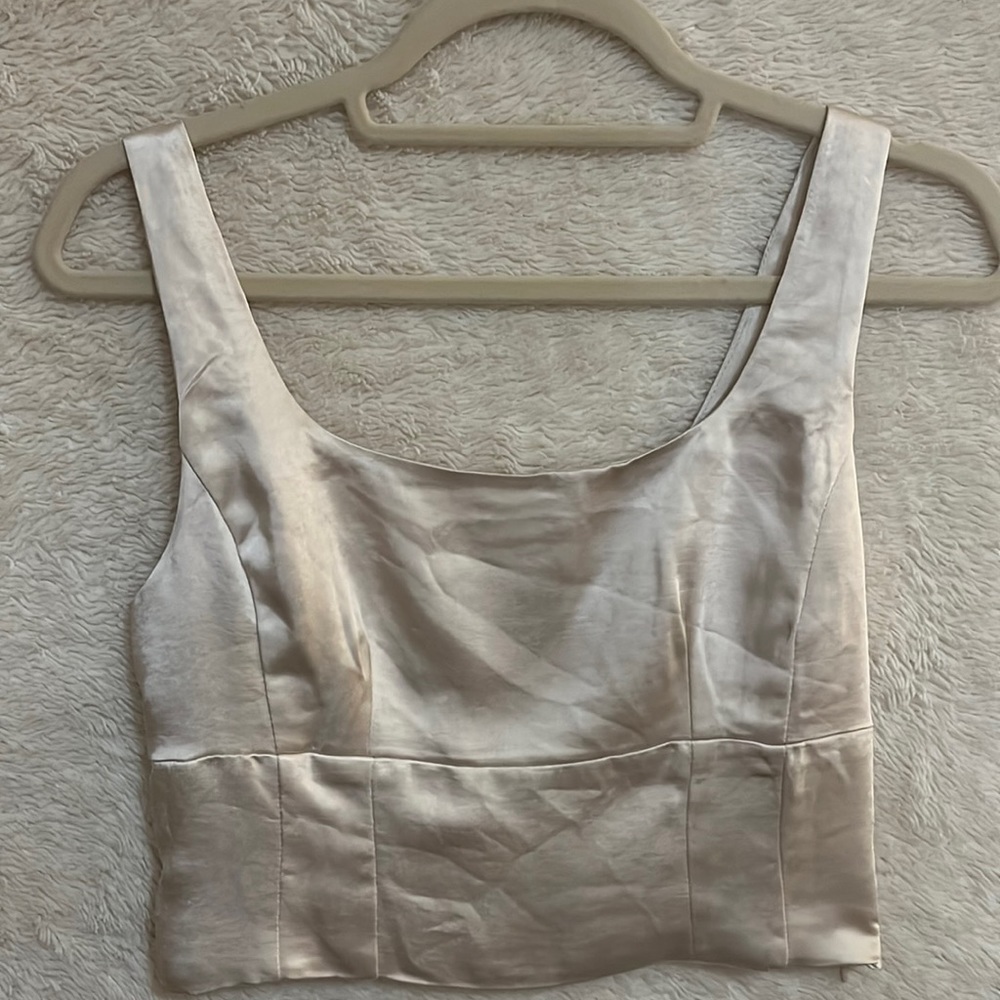 Lulu’s Headed to Happy Hour Champagne Satin Cropped Tank